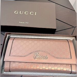 GUCCI Valentine GG Guccissima Continental Trifold Enamel Pink Leather Wallet